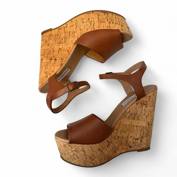 Steve Madden brown wedges - Picture 4 of 7